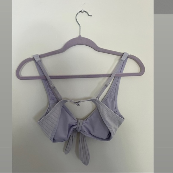 𝘵𝘢𝘳𝘨𝘦𝘵 𝘣𝘢𝘵𝘩𝘪𝘯𝘨 𝘴𝘶𝘪𝘵 𝘵𝘰𝘱 - Picture 2 of 2